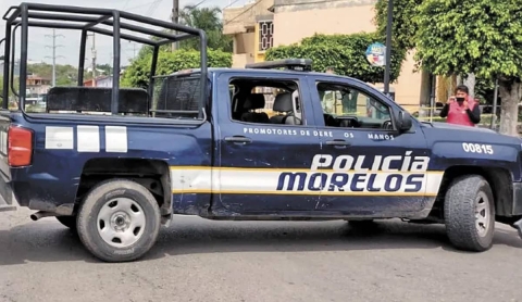 Le robaron una camioneta a punta de pistola