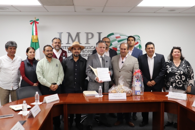 Presenta Gobierno de Morelos &#039;Indicación Geográfica del traje de Chinelo&#039; originario del estado