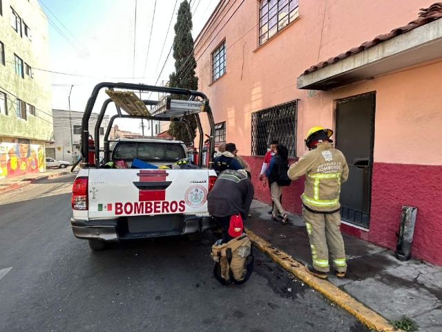  El fuego sólo provocó pérdidas materiales.