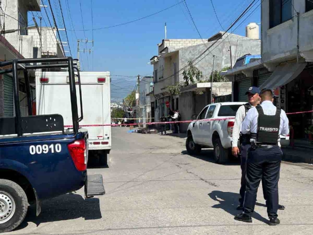  El motociclista fue identificado por familiares en el lugar del deceso.