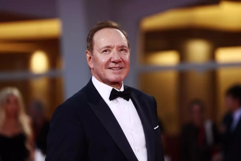 Kevin Spacey enfrentar&aacute; un nuevo juicio civil por agresi&oacute;n sexual en Reino Unido en 2026