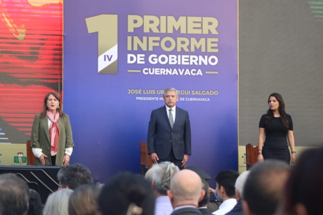 Asiste gobernadora Margarita González Saravia al primer informe del alcalde capitalino José Luis Urióstegui