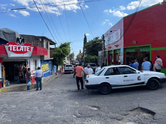 El hombre corrió en busca de salvar su vida, pero fue alcanzado por los homicidas.