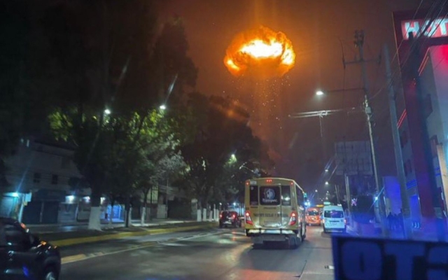 Fuerte explosión provoca incendio en fábrica química de Tultitlán