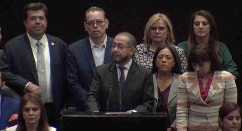 El diputado Hugo Eric Flores explicó las razones por las que la Sección Instructora determinó el desechamiento de la solicitud de desafuero del exgobernador.