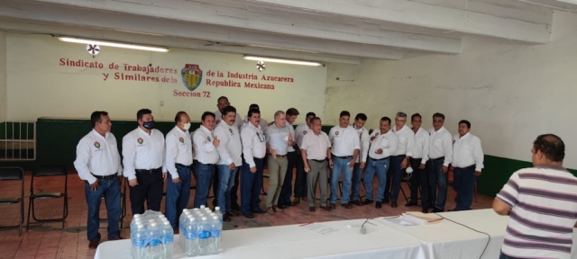 La nueva directiva de la Sección 72 del sindicato azucarero del Ingenio Emiliano Zapata tomó protesta este viernes. 