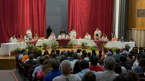 Sesiona Cabildo de Cuautla entre polarizaci&oacute;n y reclamos sociales