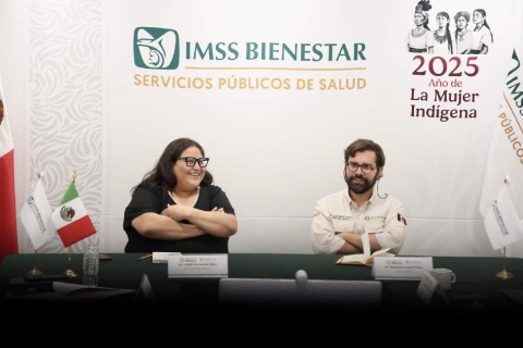 Citlalli Hernández, titular de la Secretaría de las Mujeres, y Alejandro Svarch, director del IMSS- Bienestar, firmaron la colaboración interinstitucional para la prevención del embarazo adolescente. 