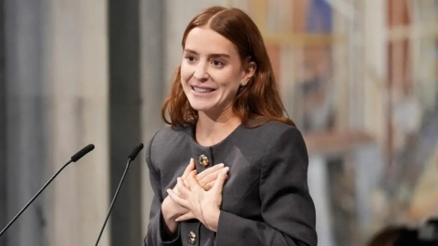 Hija de Mar&iacute;a Corina Machado recibe el Nobel de la Paz en su nombre