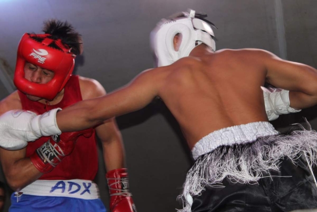 Los boxeadores dieron gala de t&eacute;cnica y brindaron al p&uacute;blico combates emocionantes.