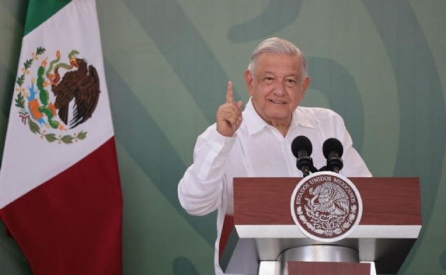 AMLO planea reunirse con padres de los 43 de Ayotzinapa antes de elecciones