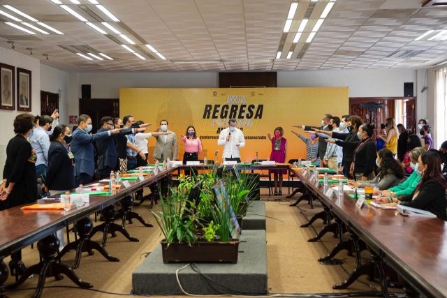 Toma protesta Pablo Ojeda a integrantes del GEPEA