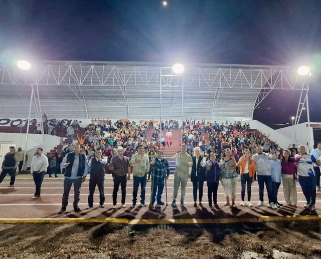 Alcalde de Jiutepec entrega rehabilitación del centro deportivo &#039;Moisés Galindo&#039;