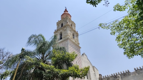 Toque de campanas en la Catedral de Cuernavaca, honrando la memoria del Papa Francisco