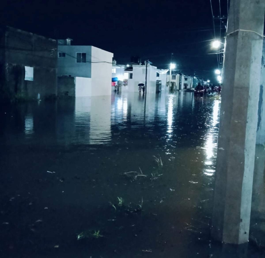 Más de diez casas se inundaron en el fraccionamiento 