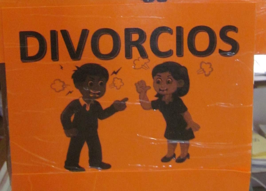 Para iniciar una nueva etapa de la vida en el Día del Amor, el gobierno de Jojutla implementó la campaña de divorcios gratuitos.