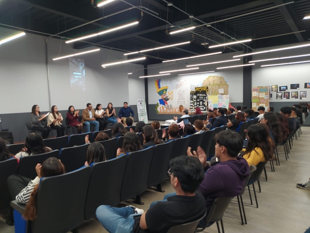 Presentan trabajos finales en Escuela de Turismo de la UAEM