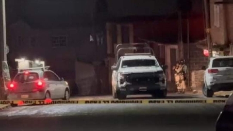 Los enfrentamientos de la noche del domingo dejaron dos muertos, confirmaron las autoridades. 