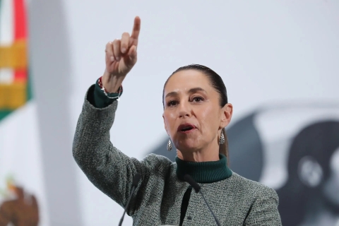 Consejeros del INE podrían ser elegidos por voto popular, plantea Sheinbaum