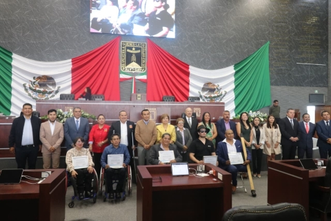 Otorga Congreso reconocimiento 'Gabriela Raquel Brimmer Dlugacz' a personas con discapacidad por logros y aportaciones en Morelos