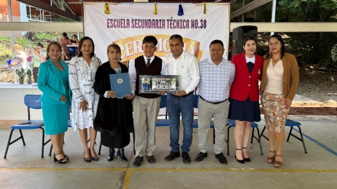 DIF Emiliano Zapata refrenda compromiso con la educación