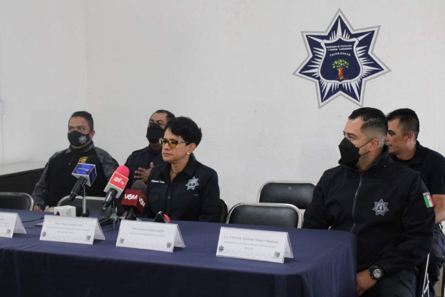 Alicia Vázquez Luna, titular de la Seprac, en rueda de prensa. 