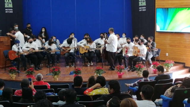 Realizan el &#039;Festival de Lenguas, Cultura y Deporte&#039; en la UAEM