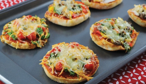 Mini pizzas caseras: una opción divertida y deliciosa para hacer en familia