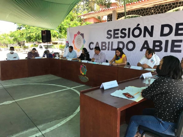 Los integrantes del Cabildo acudieron en busca de participación ciudadana.