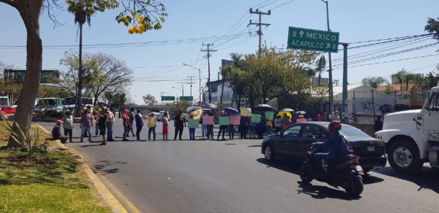 Vecinos de la colonia Satélite volvieron a cerrar avenida