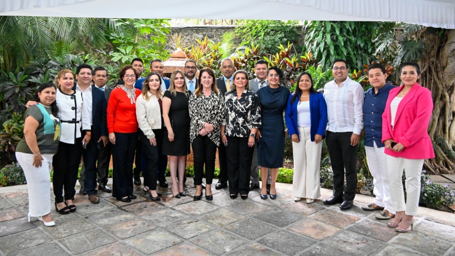 Reconoce Margarita González Saravia labor de las y los abogados de Morelos