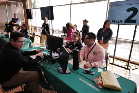 Inicia IMSS reclutamiento 2025 de médicos especialistas