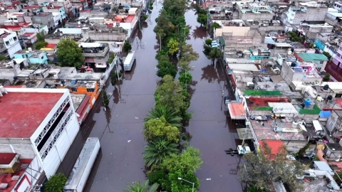 Autoridades refuerzan apoyos a familias afectadas por inundaciones en Nezahualcóyotl