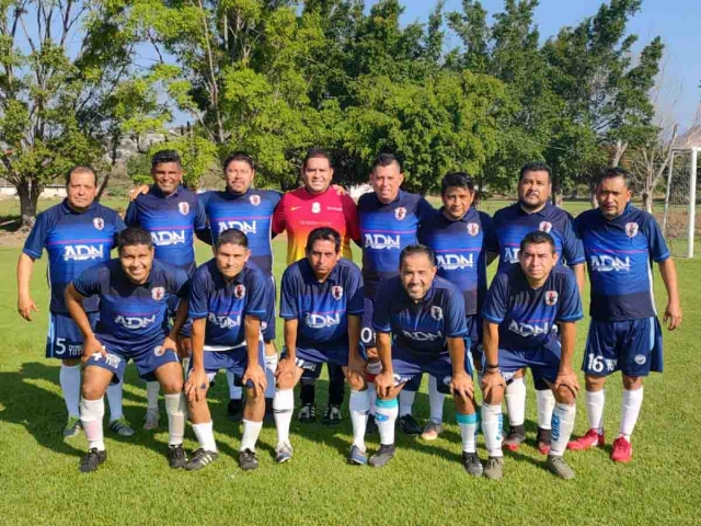 Selección Tezoyuca fue letal y aprovechó las facilidades que le otorgó la defensiva de Fuerza 3, quedándose con su cuarto triunfo del torneo.