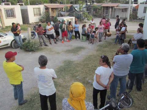  En reunión celebrada la tarde del martes, vecinos del conjunto habitacional acordaron que no pagarán hasta que se regularice la situación.