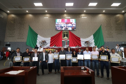 Reconoce diputada Tania Valentina labor de médicos y médicas veterinarias zootecnistas de Morelos