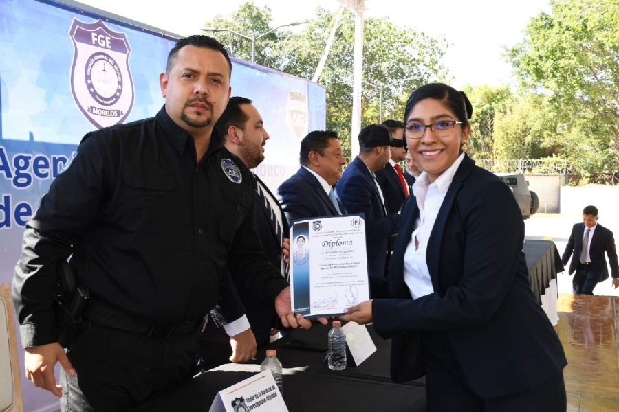 El programa de formación inicial es validado por el Secretariado Ejecutivo del Sistema Nacional de Seguridad Pública, se destacó en el acto encabezado por el fiscal general Uriel Carmona Gándara. 