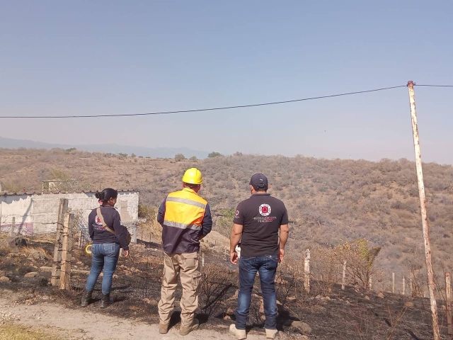 Bomberos de Temixco controlan incendio en Santa Úrsula; sin lesionados