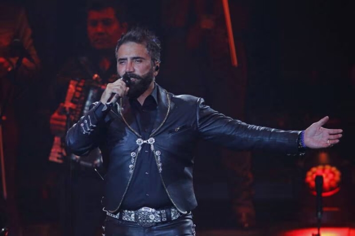 Compositor de ‘Mátalas’, de Alejandro Fernández, ya modificó la letra... pero no del todo