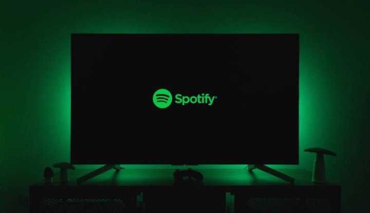 Spotify revoluciona su experiencia en TV: Modo oscuro, cambio de cuentas y más