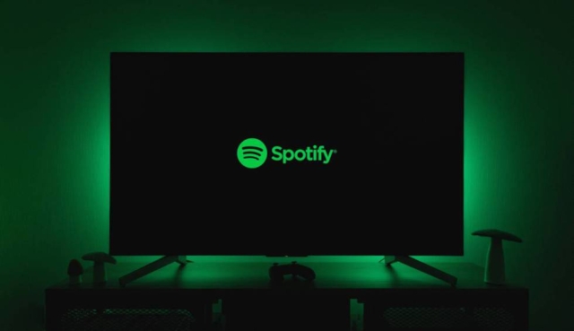 Spotify revoluciona su experiencia en TV: Modo oscuro, cambio de cuentas y más
