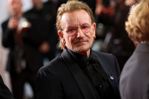 Bono conmueve en Cannes con documental autobiográfico musical