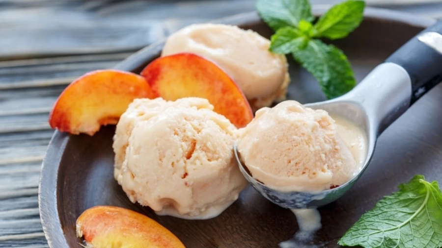 Sabor refrescante: Descubre la receta del helado cremoso de durazno