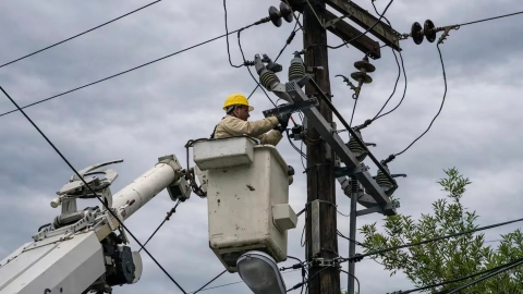 Vientos y lluvias provocan apagones en Tijuana