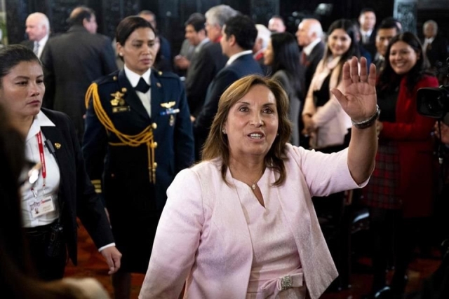 Fiscalía de Perú solicita al Poder Judicial impedir salida de Dina Boluarte tras destitución