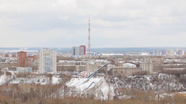 Profesora fallece tras ataque de alumno en escuela de Rusia