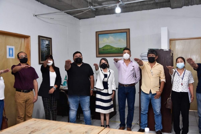 La toma de protesta fue realizada durante la segunda sesión ordinaria de Cabildo.