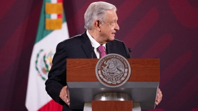 Se retiran candidatos y aliados del bloque opositor porque ya descubrieron la simulación: AMLO