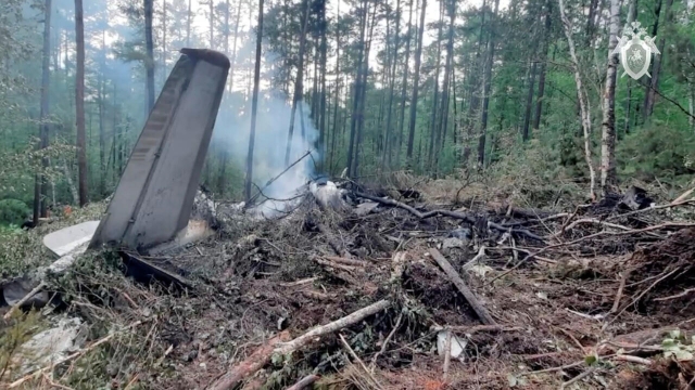 Mueren 48 pasajeros tras accidente aéreo en Rusia