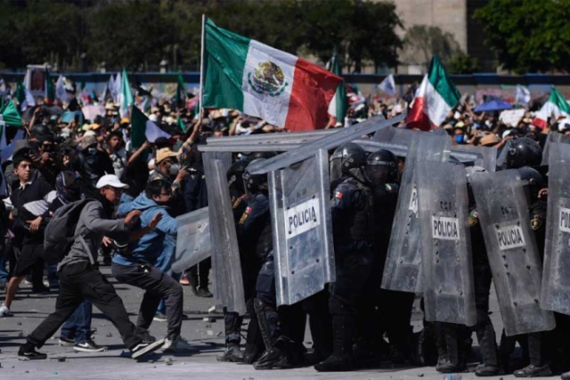 Marcha del sábado en CDMX dejó 40 detenidos y varios heridos